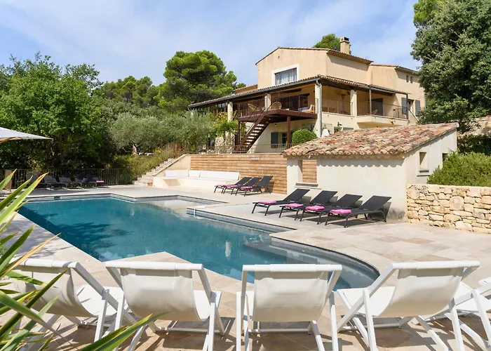 Les Gardis An Exceptional Provencal Mas In The Heart Of The Luberon
